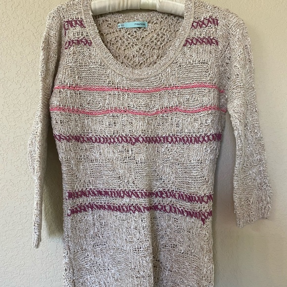 Layering sweater 3/4 length sleeves - Picture 1 of 3